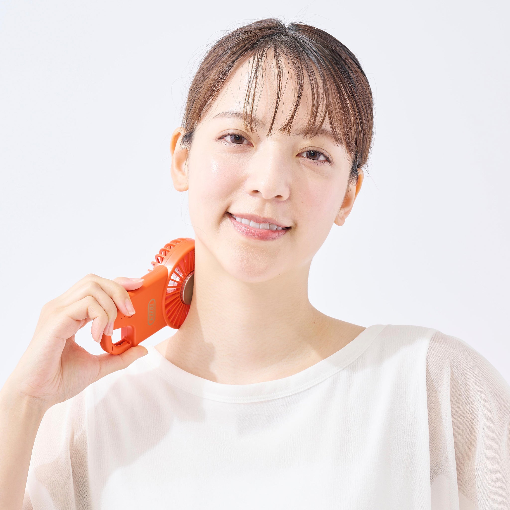 Toffy 薄型ひんやりフックファン