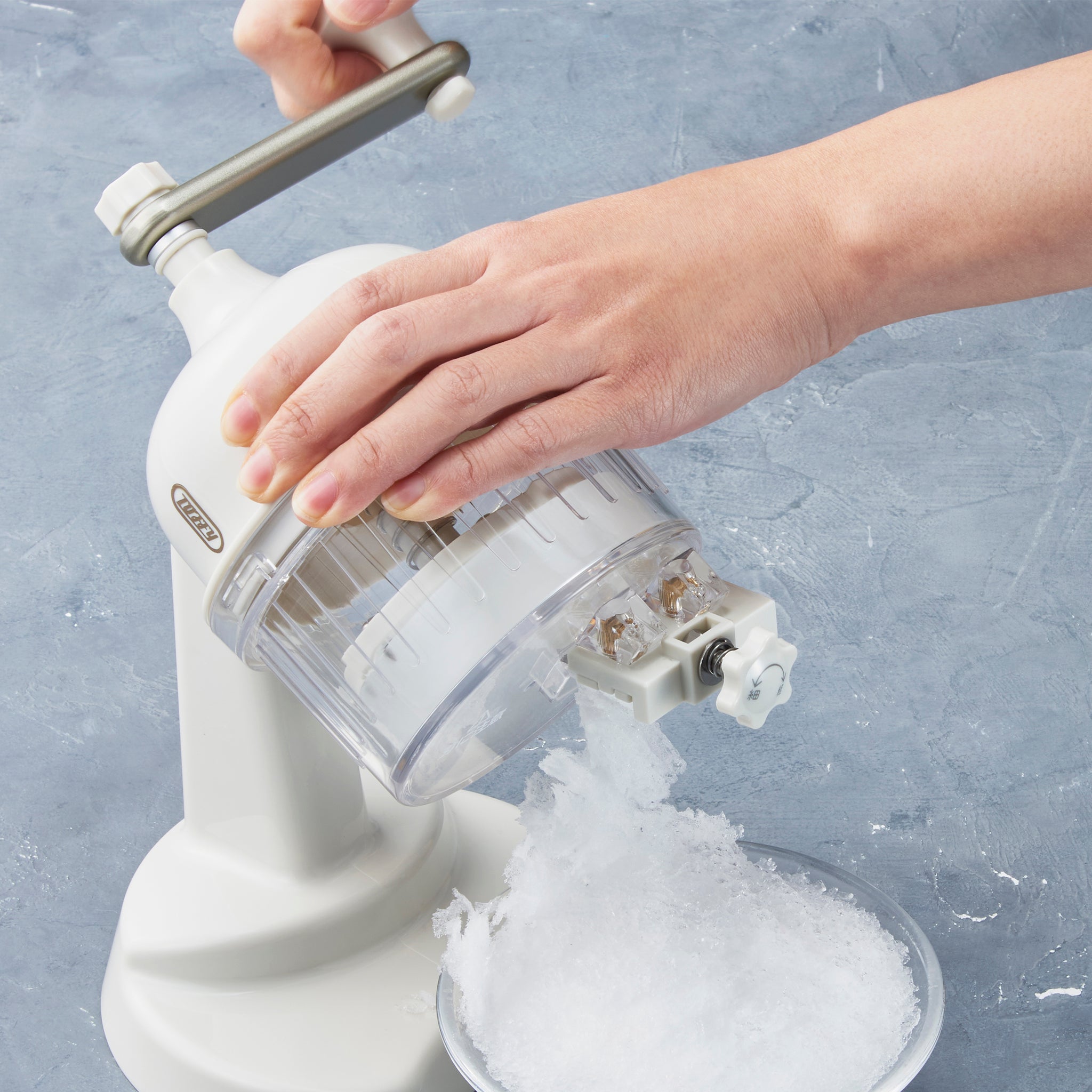 TOFFY HAPPY COLLECTION コンパクトふわふわかき氷器