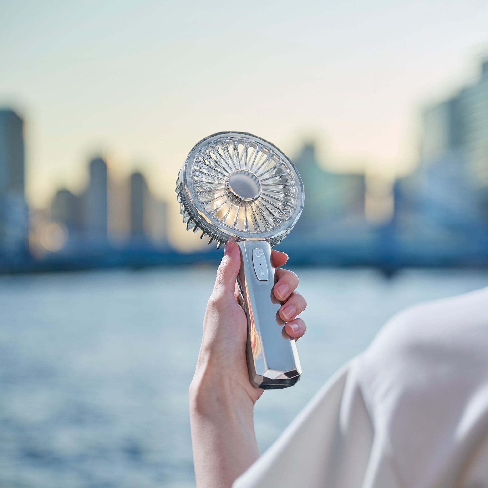 Lumiere with Toffy LED ハンディファン