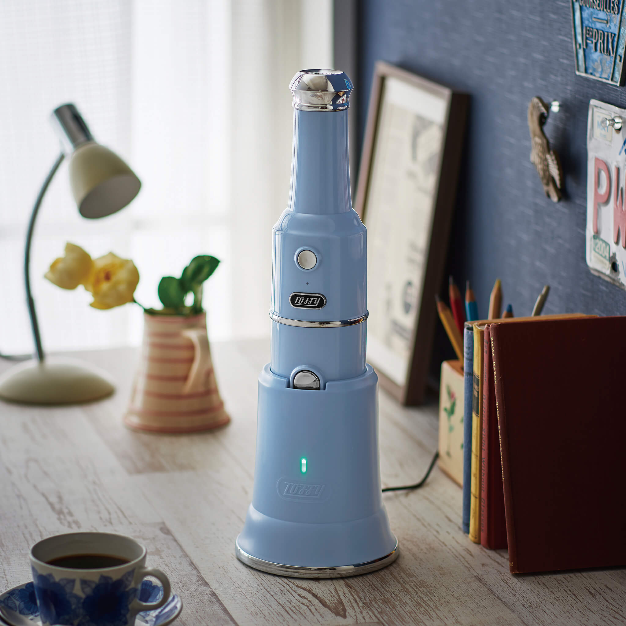 Toffy コードレススティッククリーナー