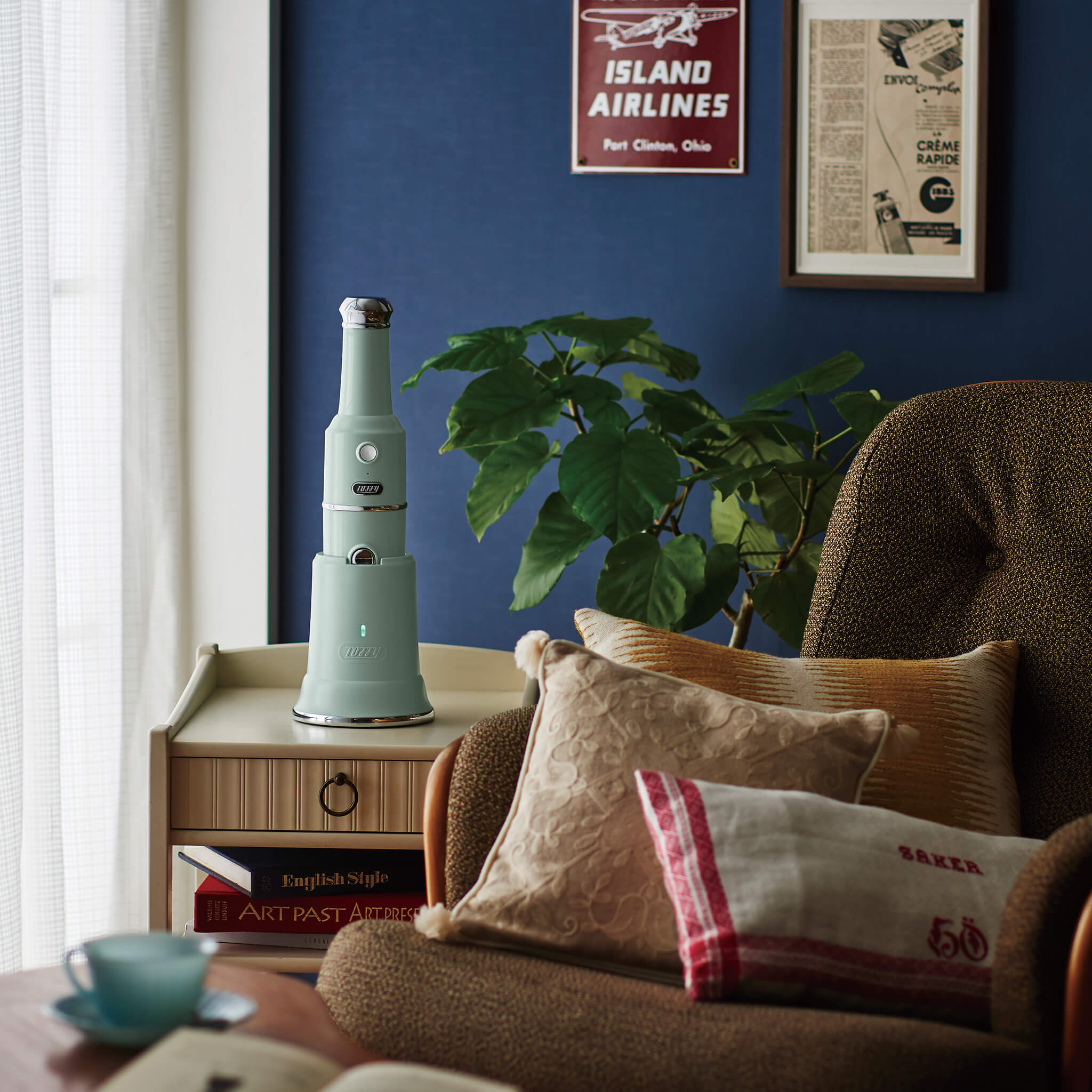 Toffy コードレススティッククリーナー