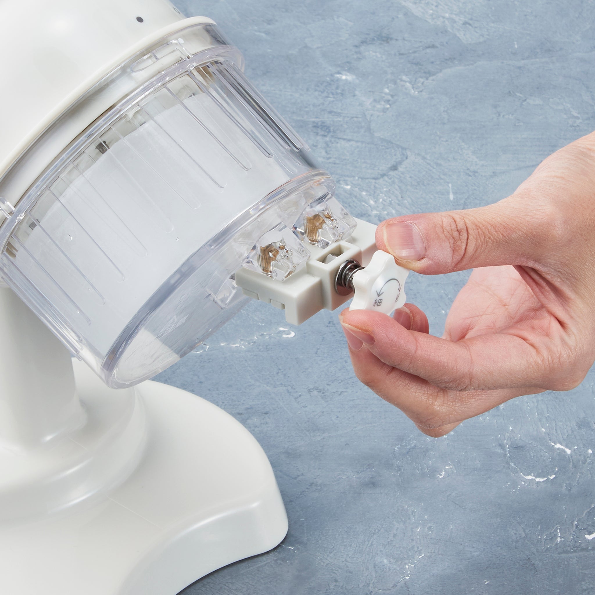 TOFFY HAPPY COLLECTION コンパクトふわふわかき氷器