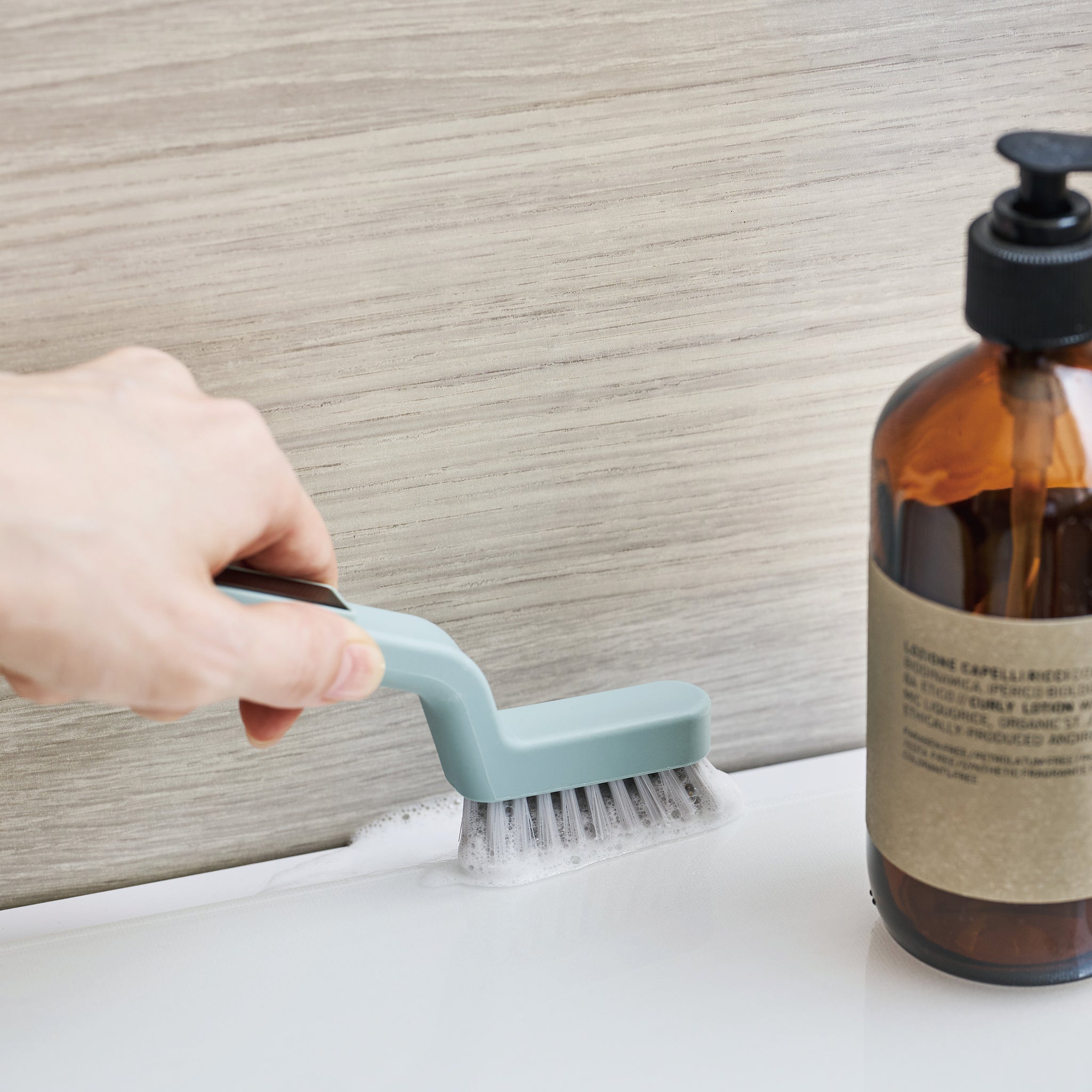 Toffy マグネット隙間ブラシ