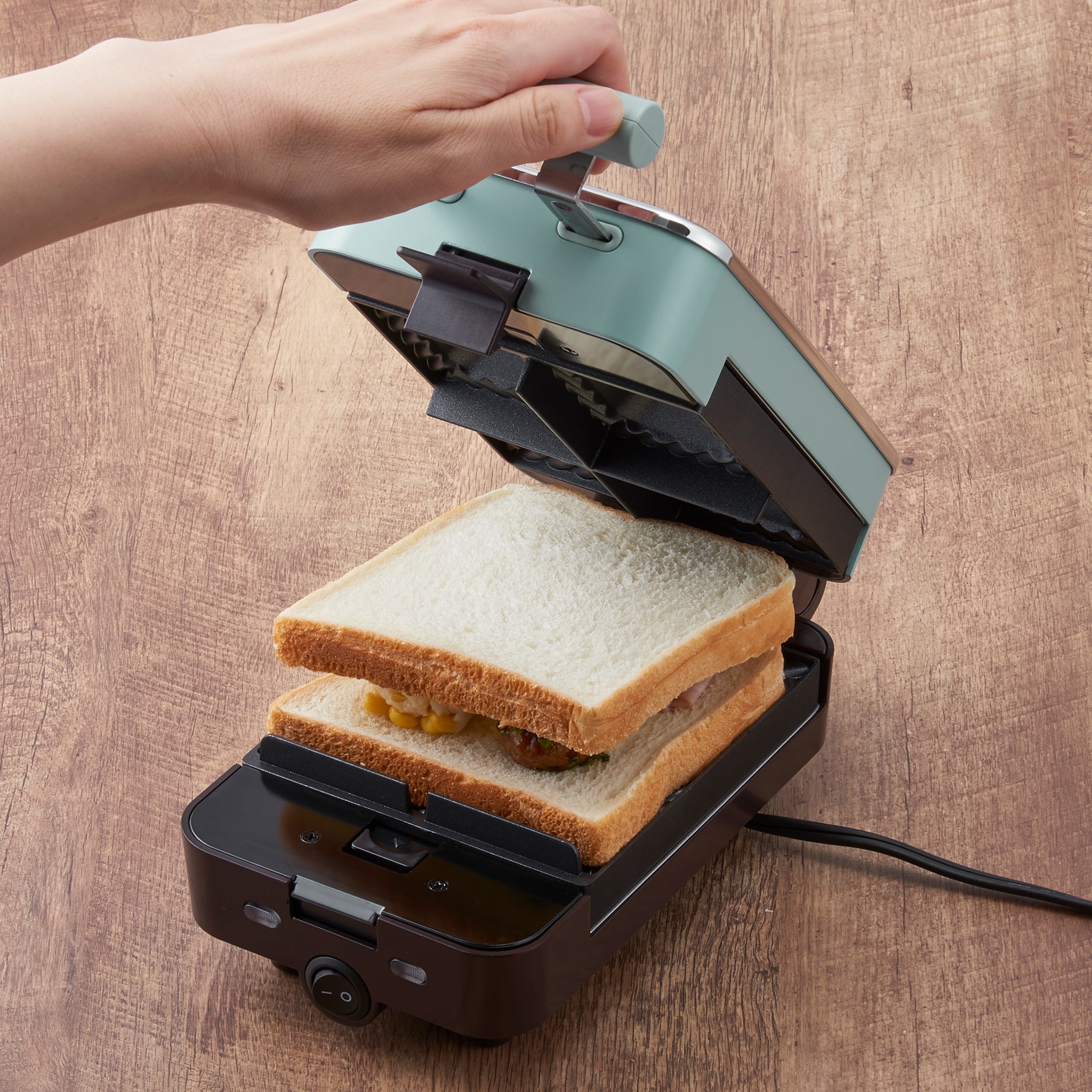 Toffy クォーターホットサンドメーカー