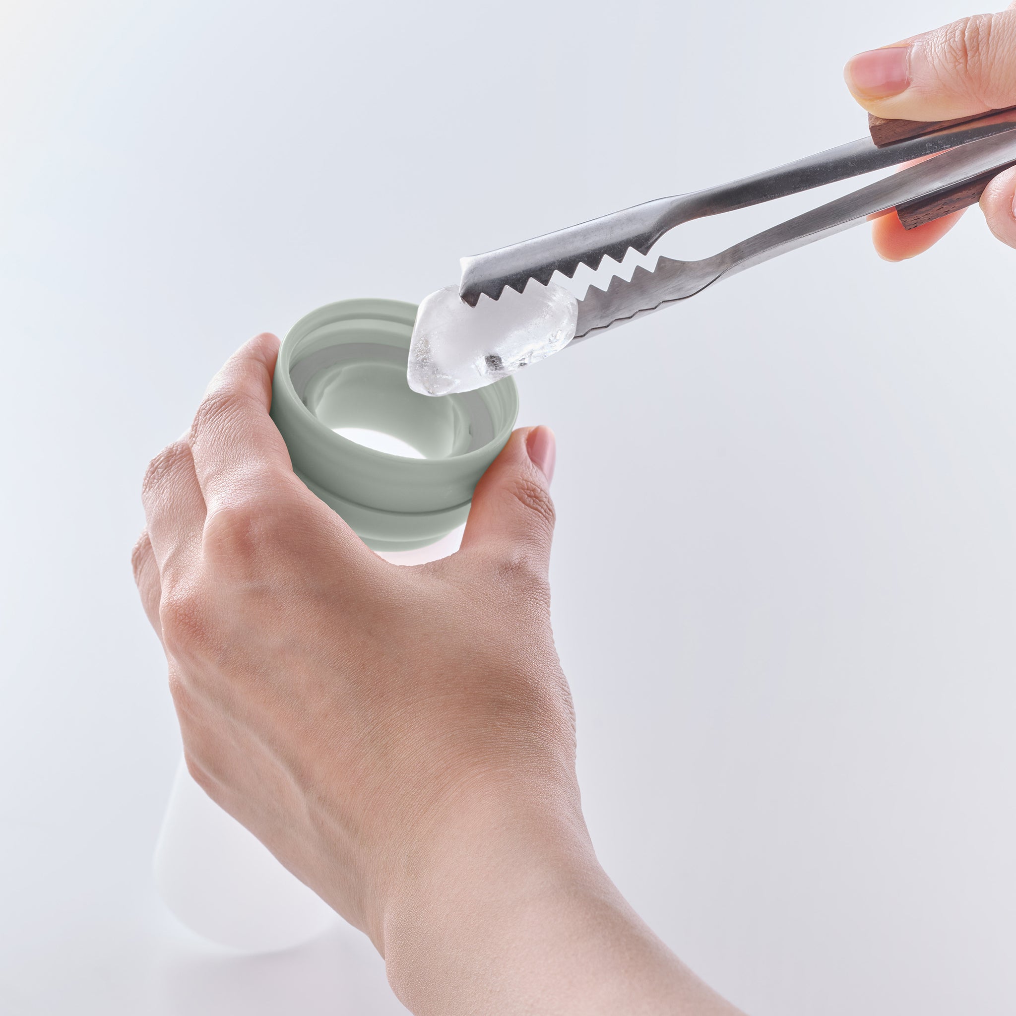 Toffy スティック氷のう〈カラビナ付き〉