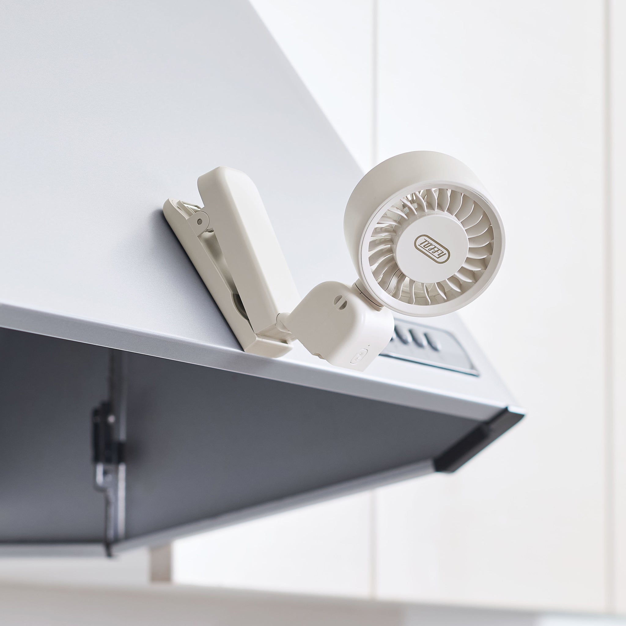 Toffy マグネット&クリップファン