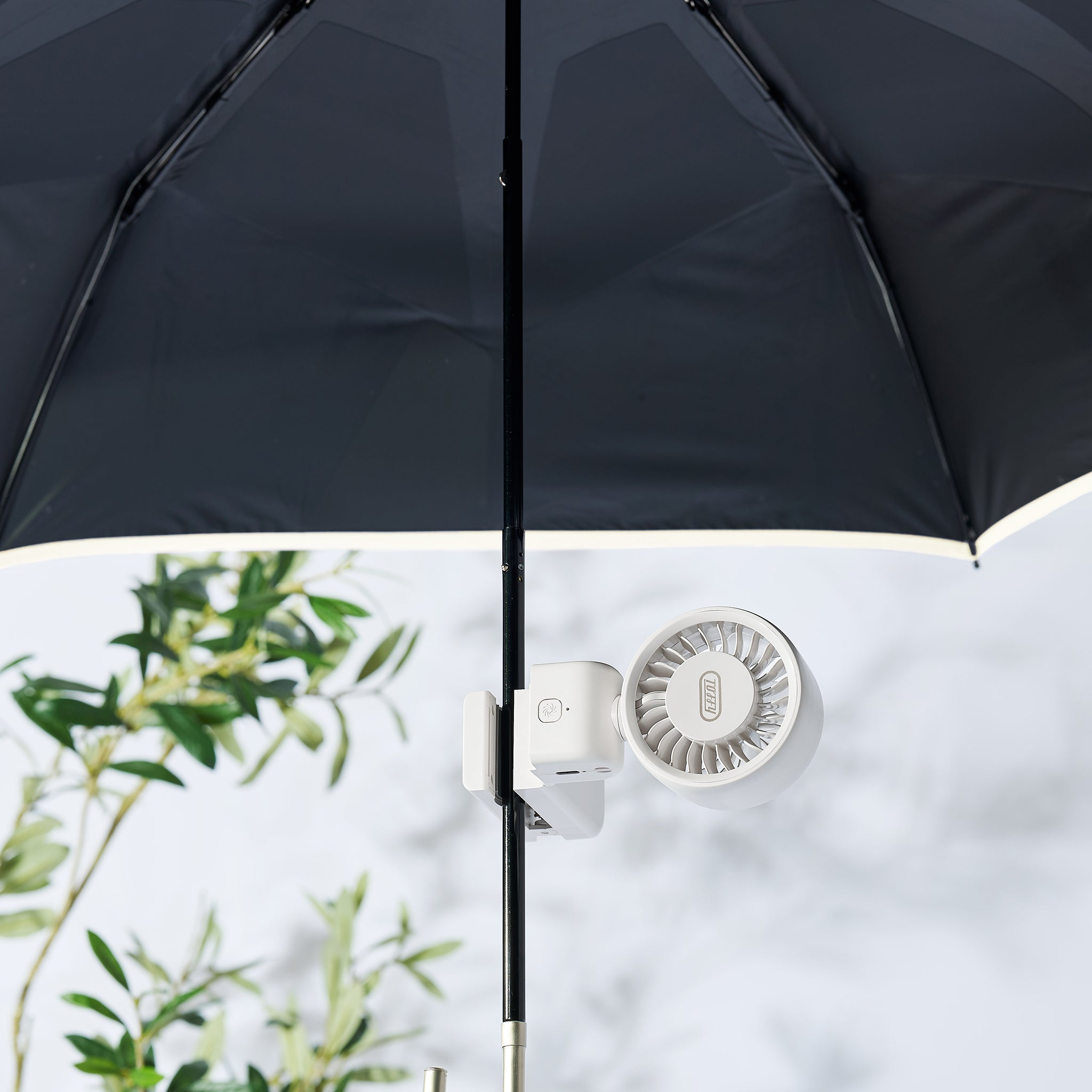 Toffy マグネット&クリップファン