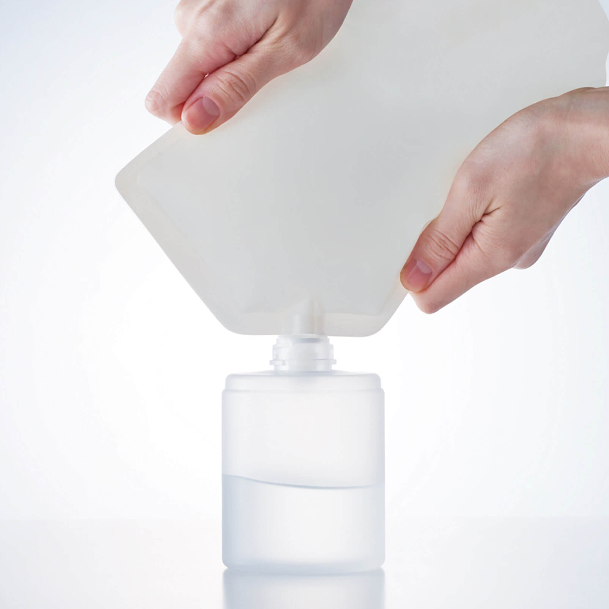 Toffy オートソープディスペンサー