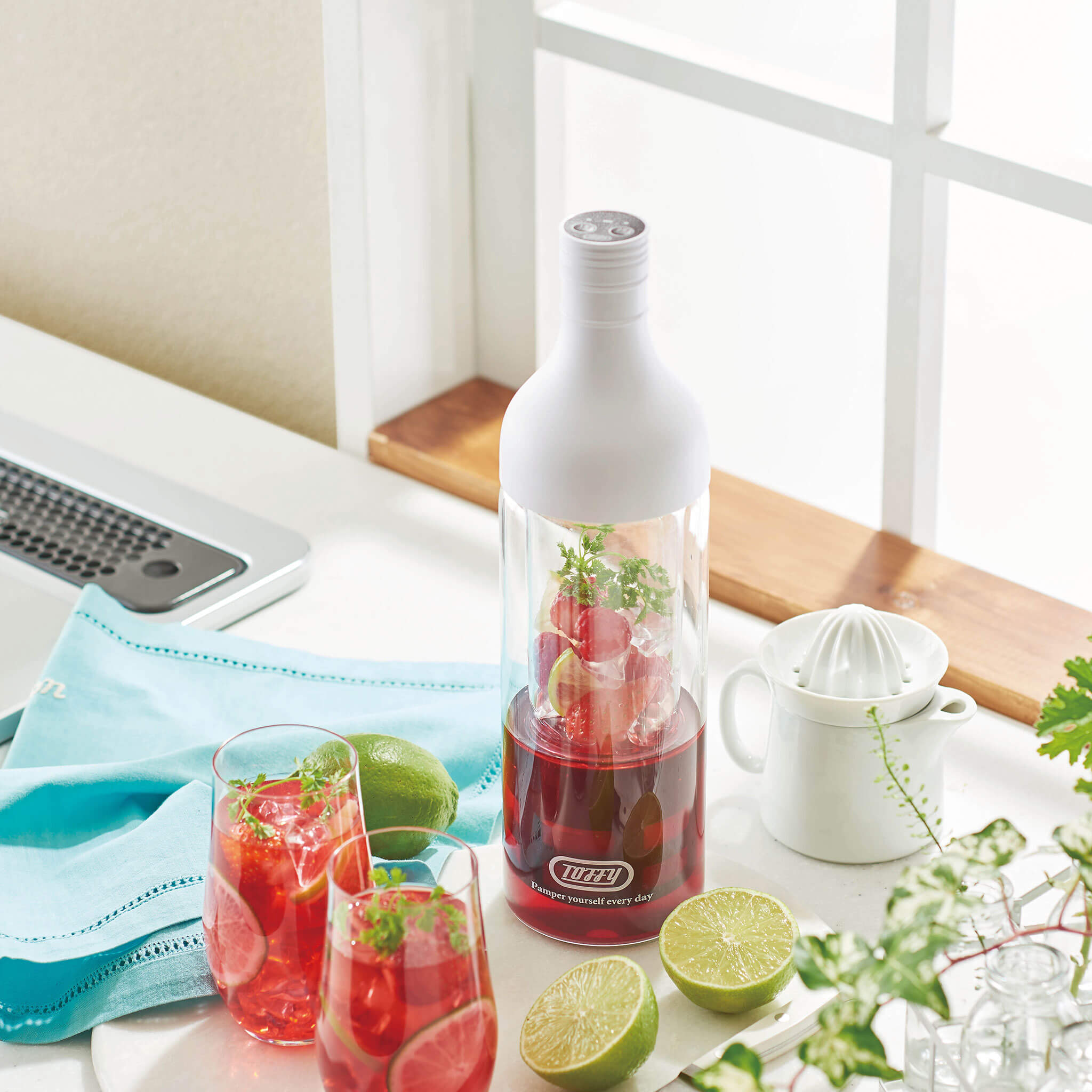 Toffy 電動コールドブリューボトル