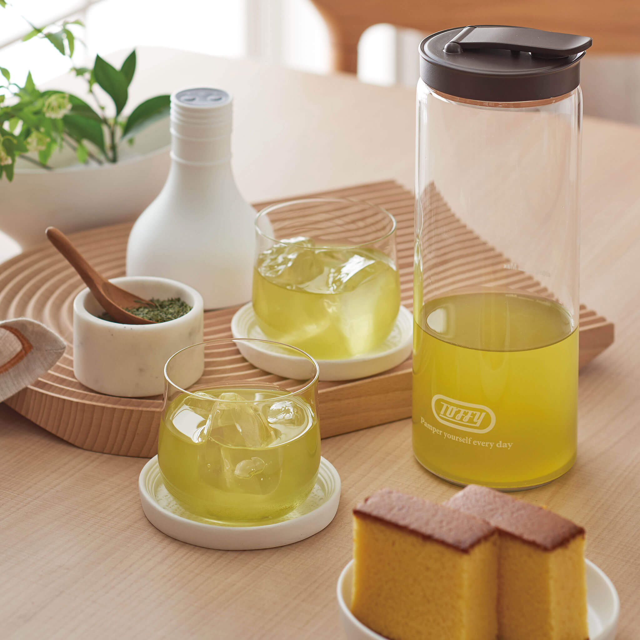 Toffy 電動コールドブリューボトル