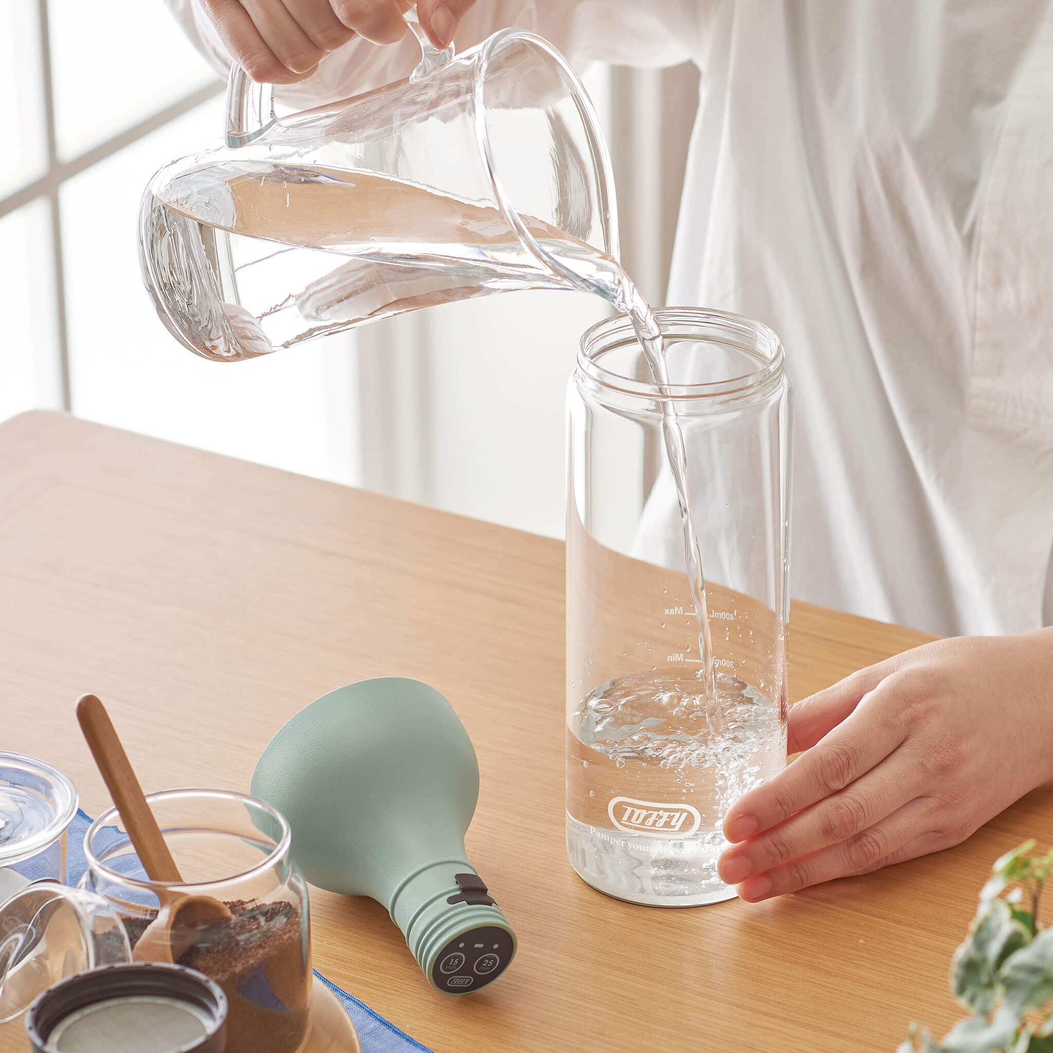 Toffy 電動コールドブリューボトル