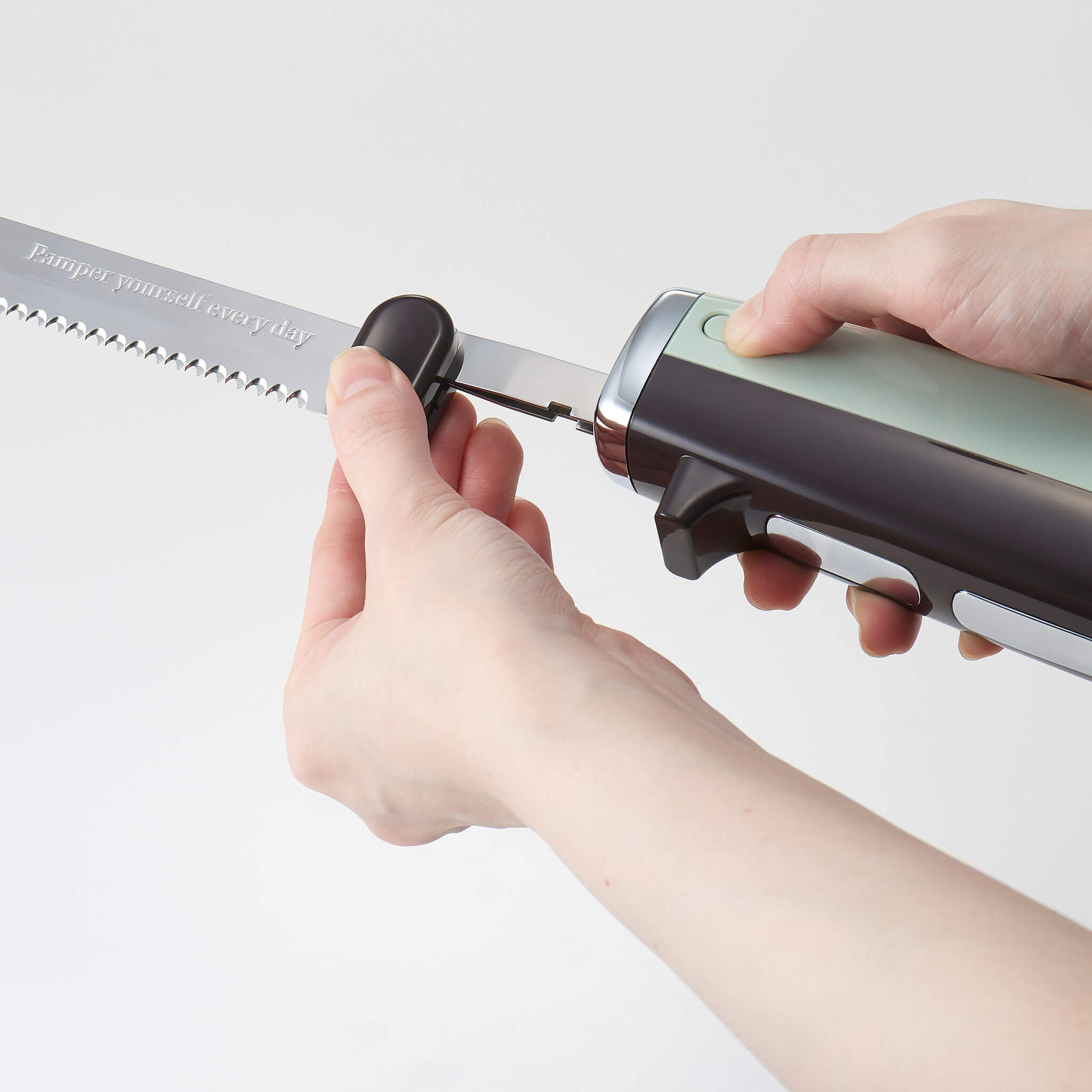 【アウトレット品】Toffy 電動マルチナイフ<充電式>