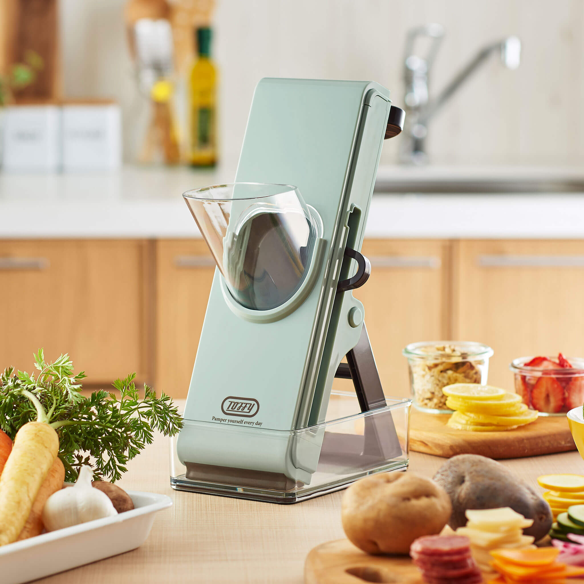 Toffy セーフティープッシュスライサー