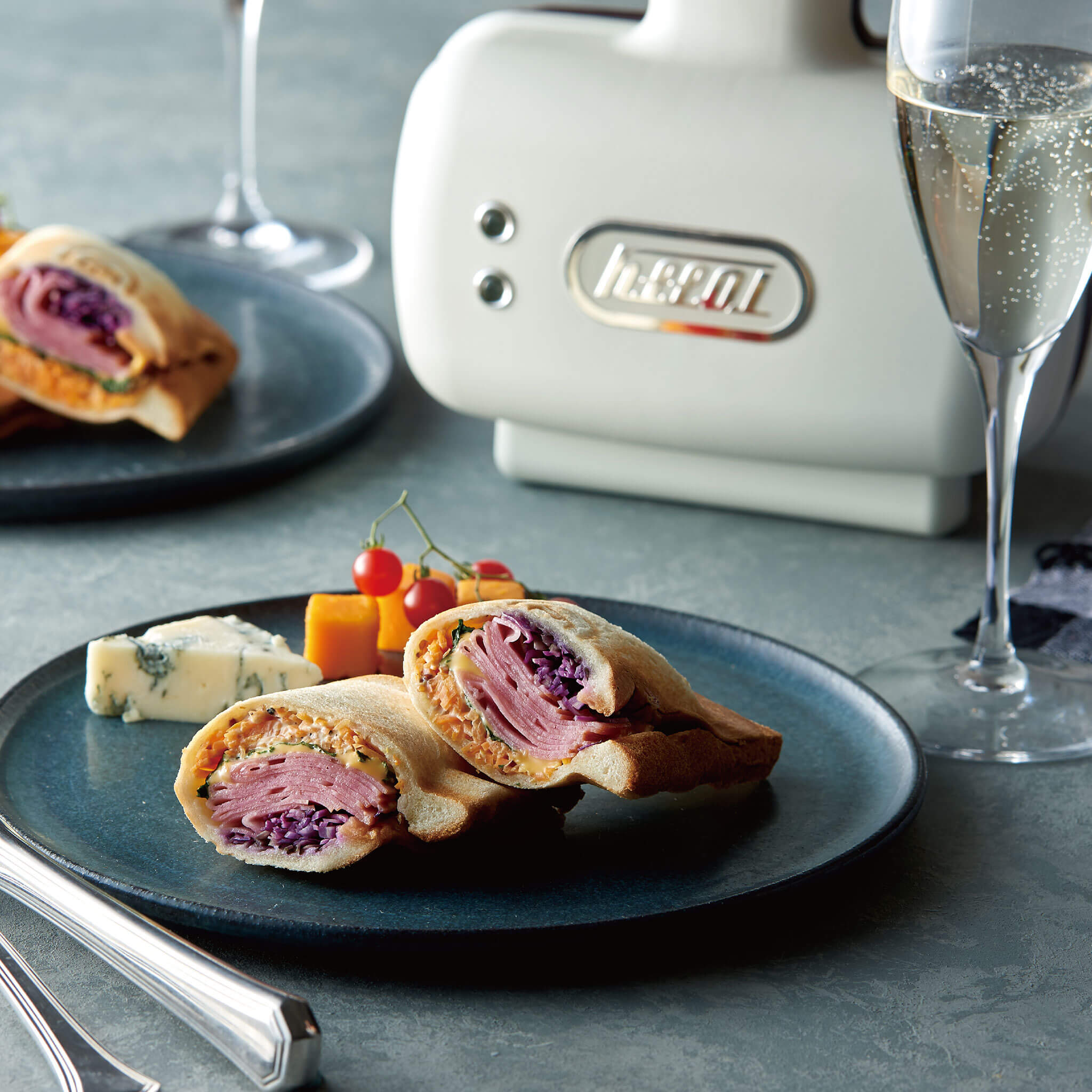 Toffy ハーフホットサンドメーカー