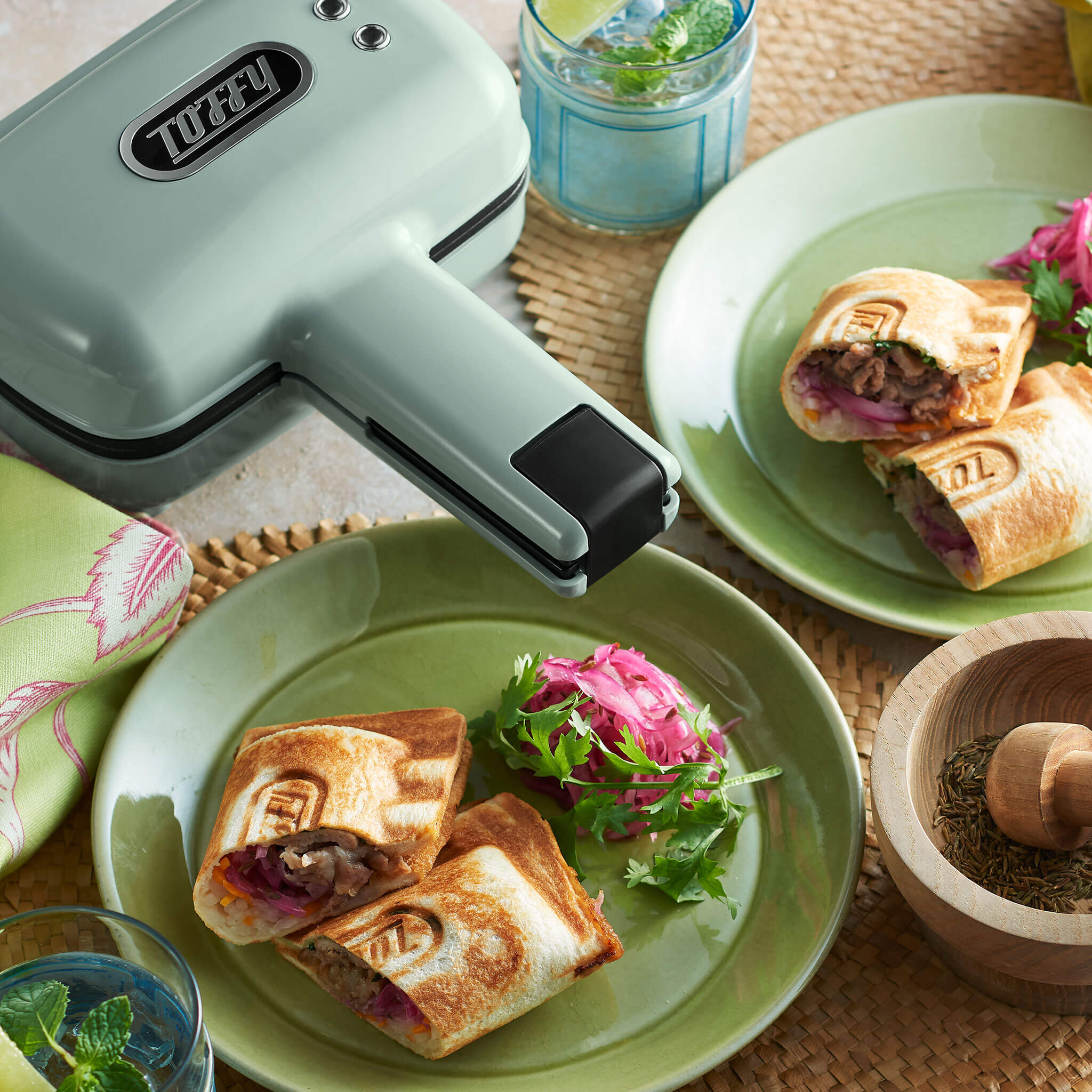 Toffy ハーフホットサンドメーカー<プレート交換式>