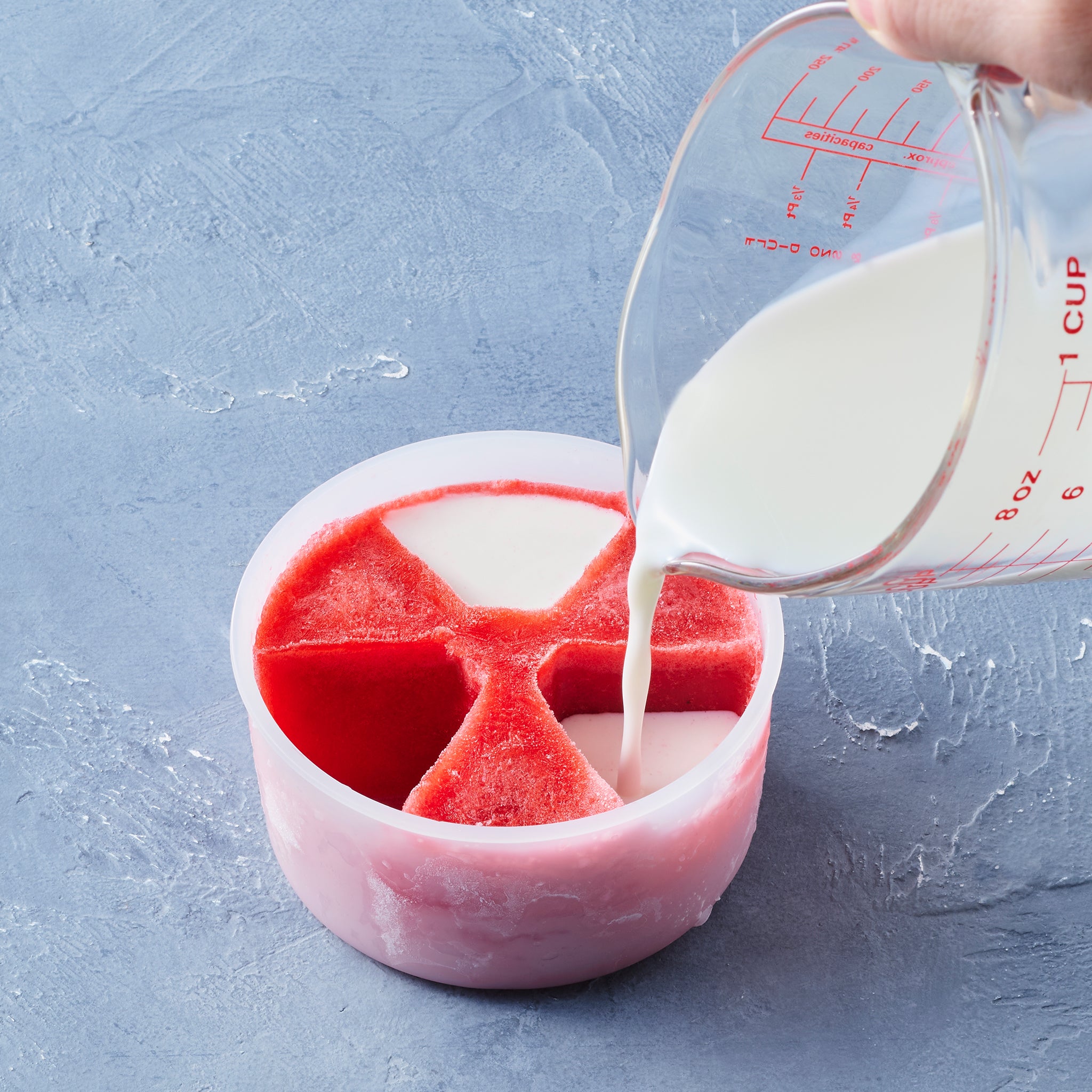 Toffyコンパクト電動ふわふわかき氷器