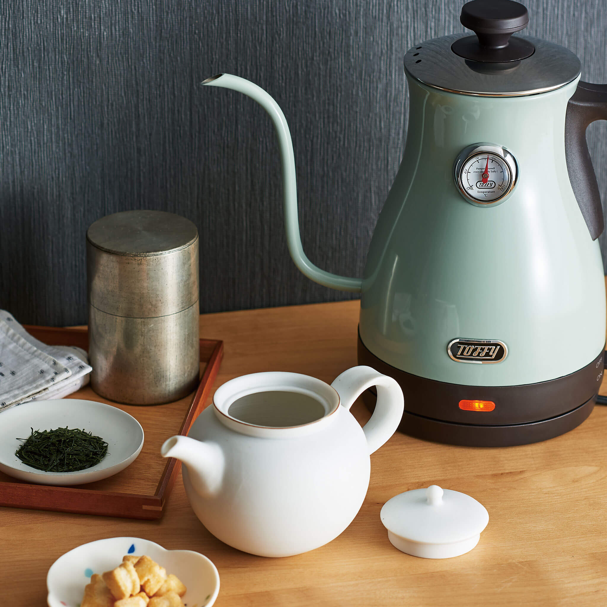 Toffy 温度計付きケトル