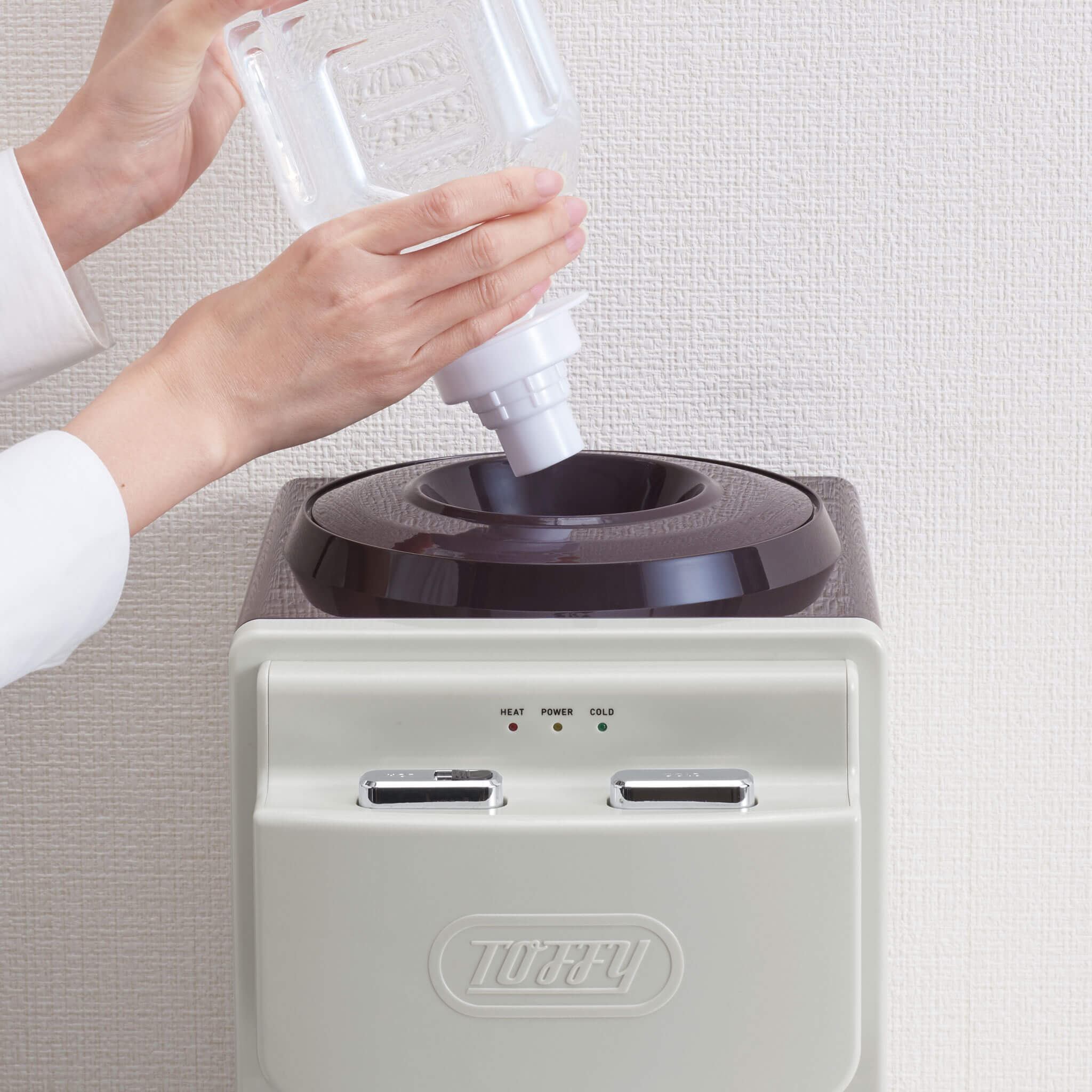 Toffy ウォーターサーバー【卓上型温冷両用タイプ】