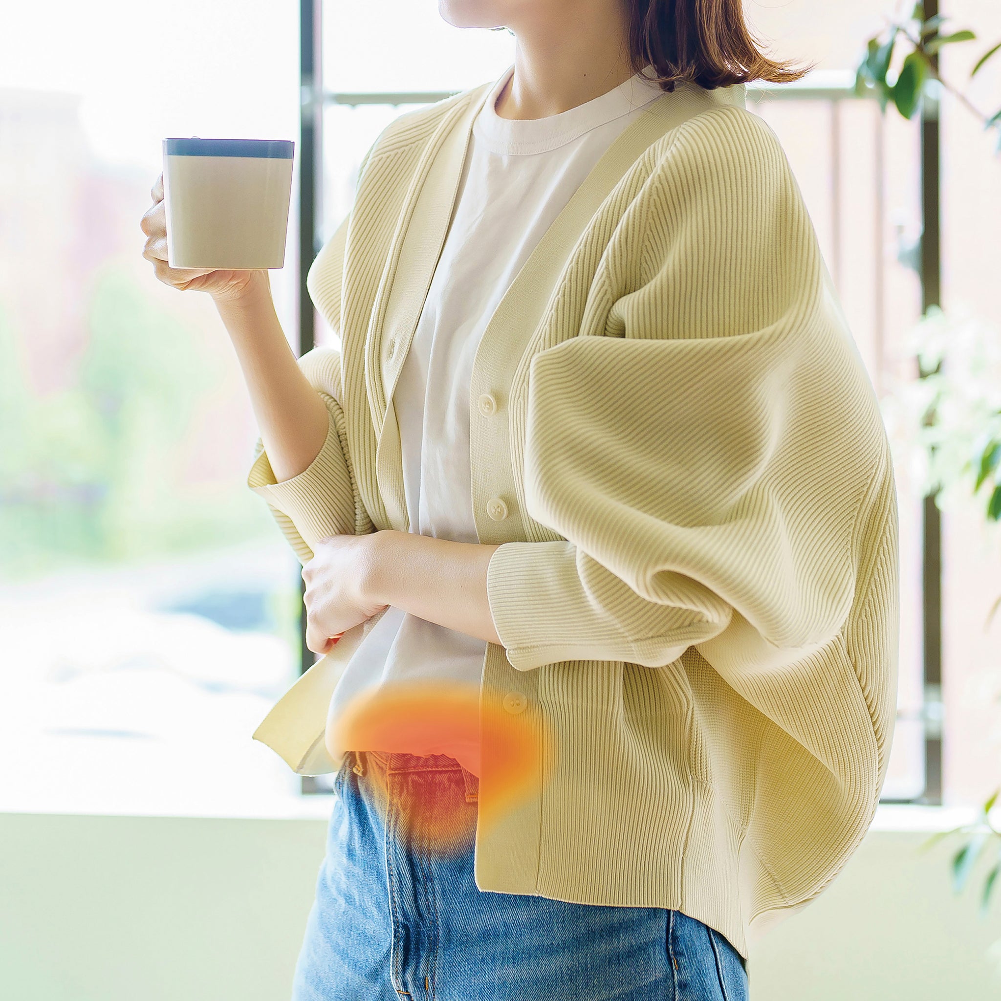 ショーツに貼りやすい おなかあったかカイロ