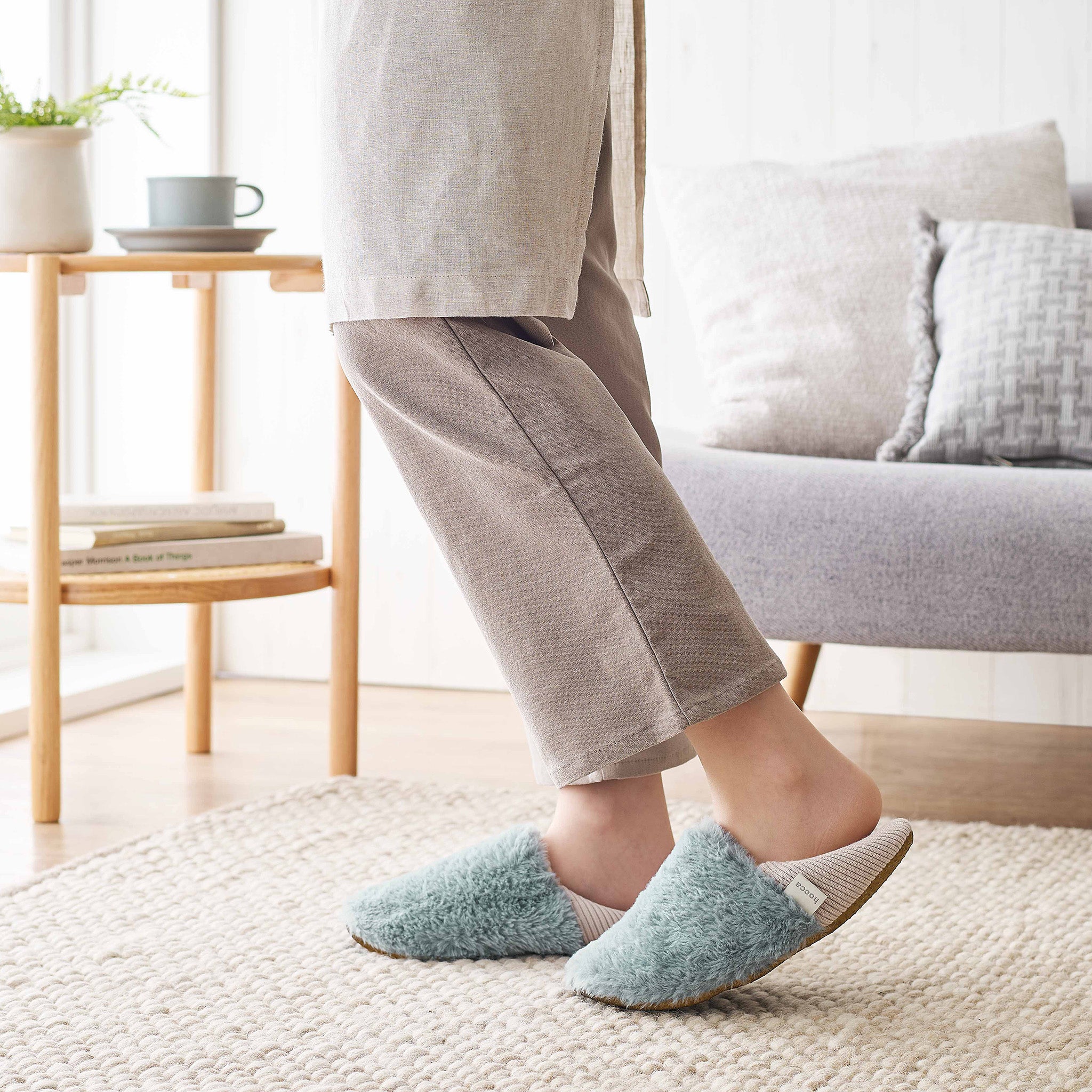 レンジですぐにホッカホカ ジェル湯たんぽ hocca ポケット付きウォームスリッパ