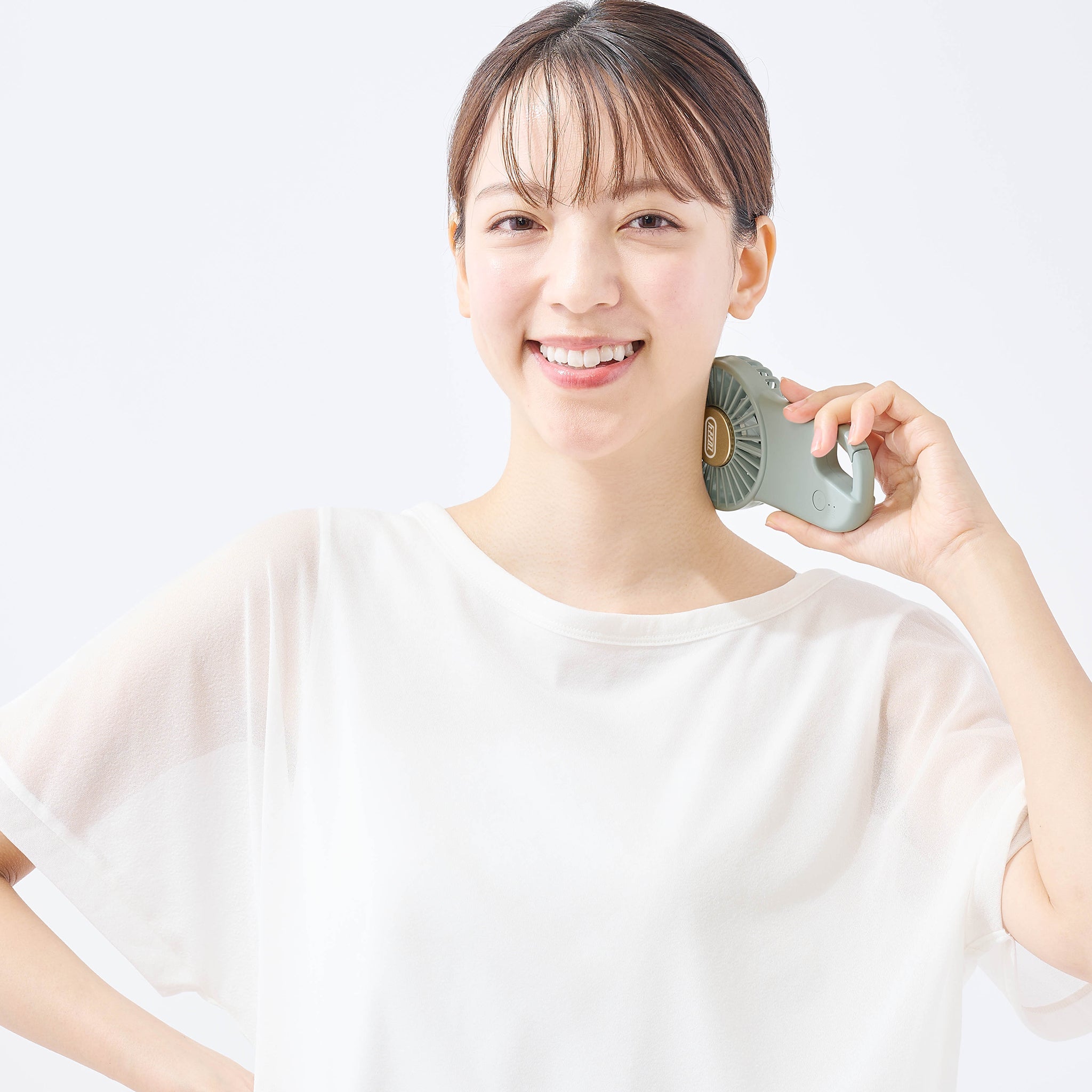 Toffy 薄型ひんやりフックファン