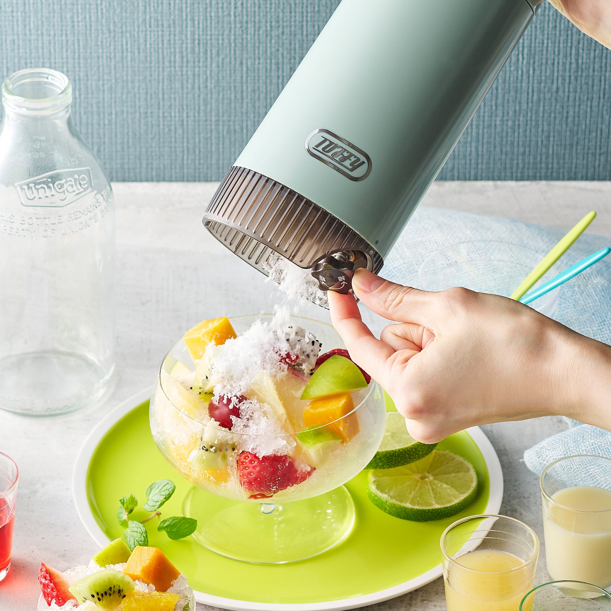 Toffy コードレスふわふわかき氷器