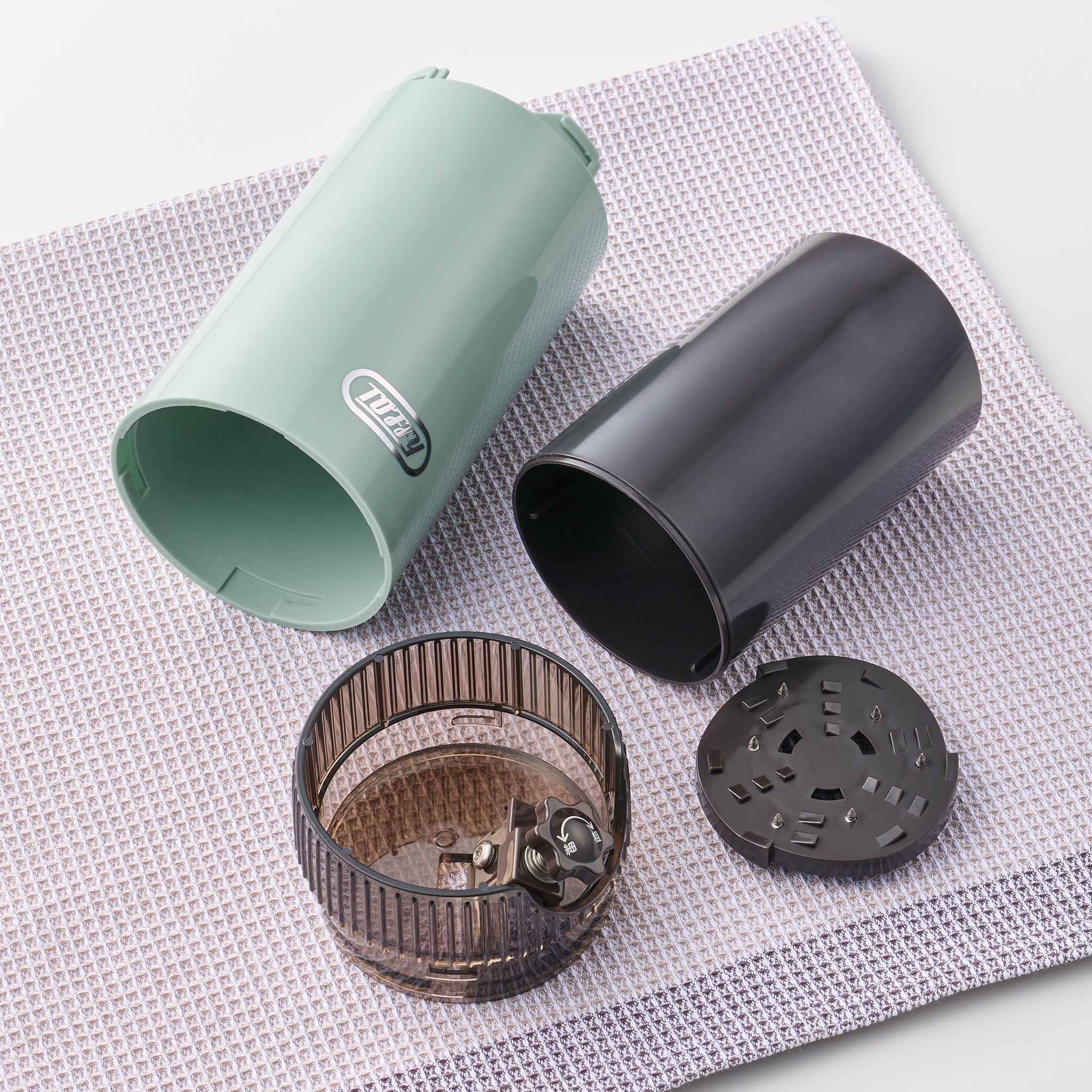 Toffy コードレスふわふわかき氷器